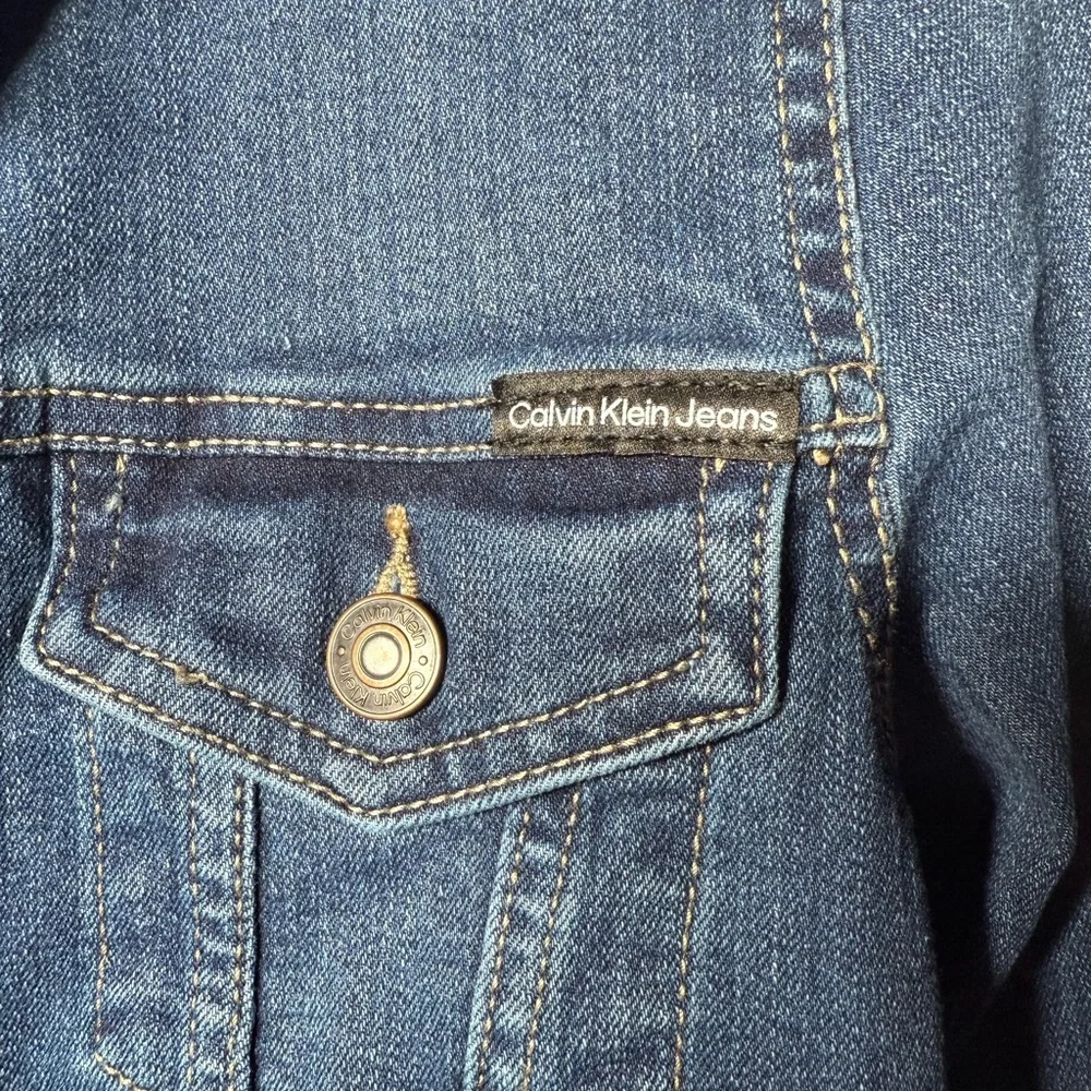 Calvin Klein Tucker Denim Blue Women's Jacket. Size S - Picture 4 of 9
